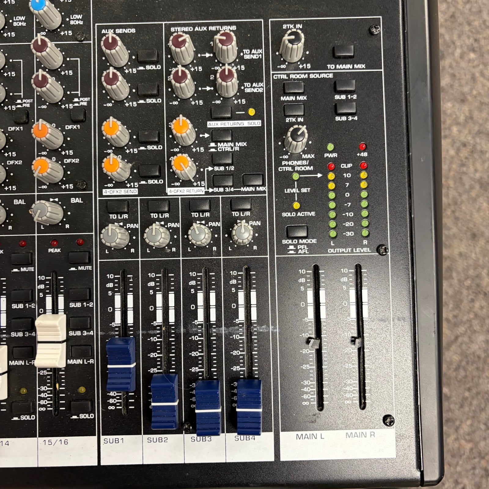 Monoprice 615816 16-Channel Audio Mixer with DSP and USB
