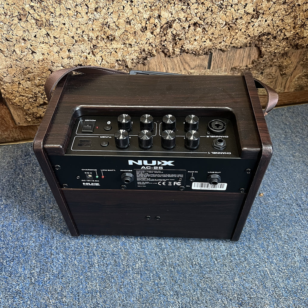NUX AC-25 Rechargable Acoustic Amp