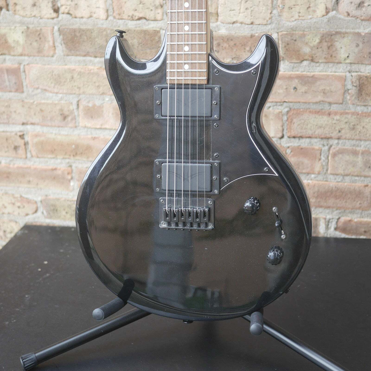 Ibanez GIO Double Cutaway Electric Guitar Black used