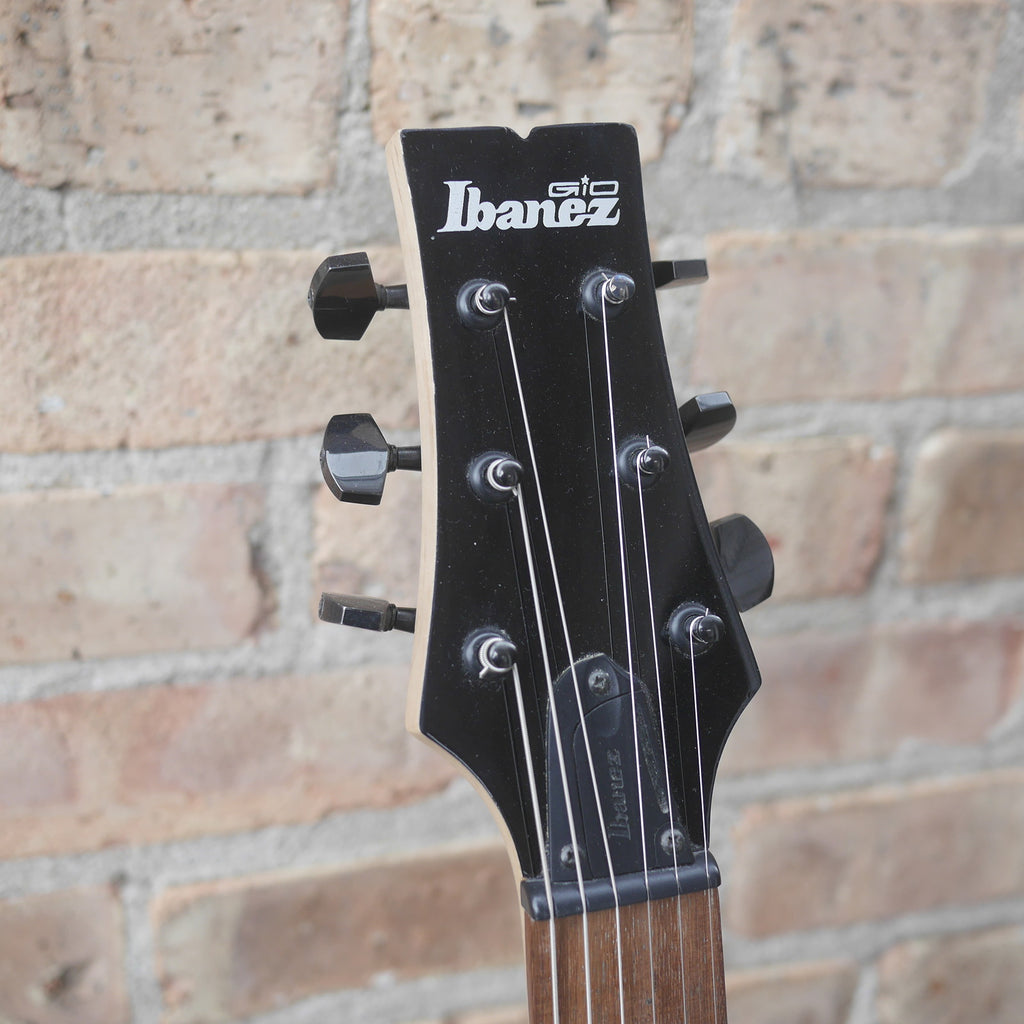 Ibanez GIO Double Cutaway Electric Guitar Black used