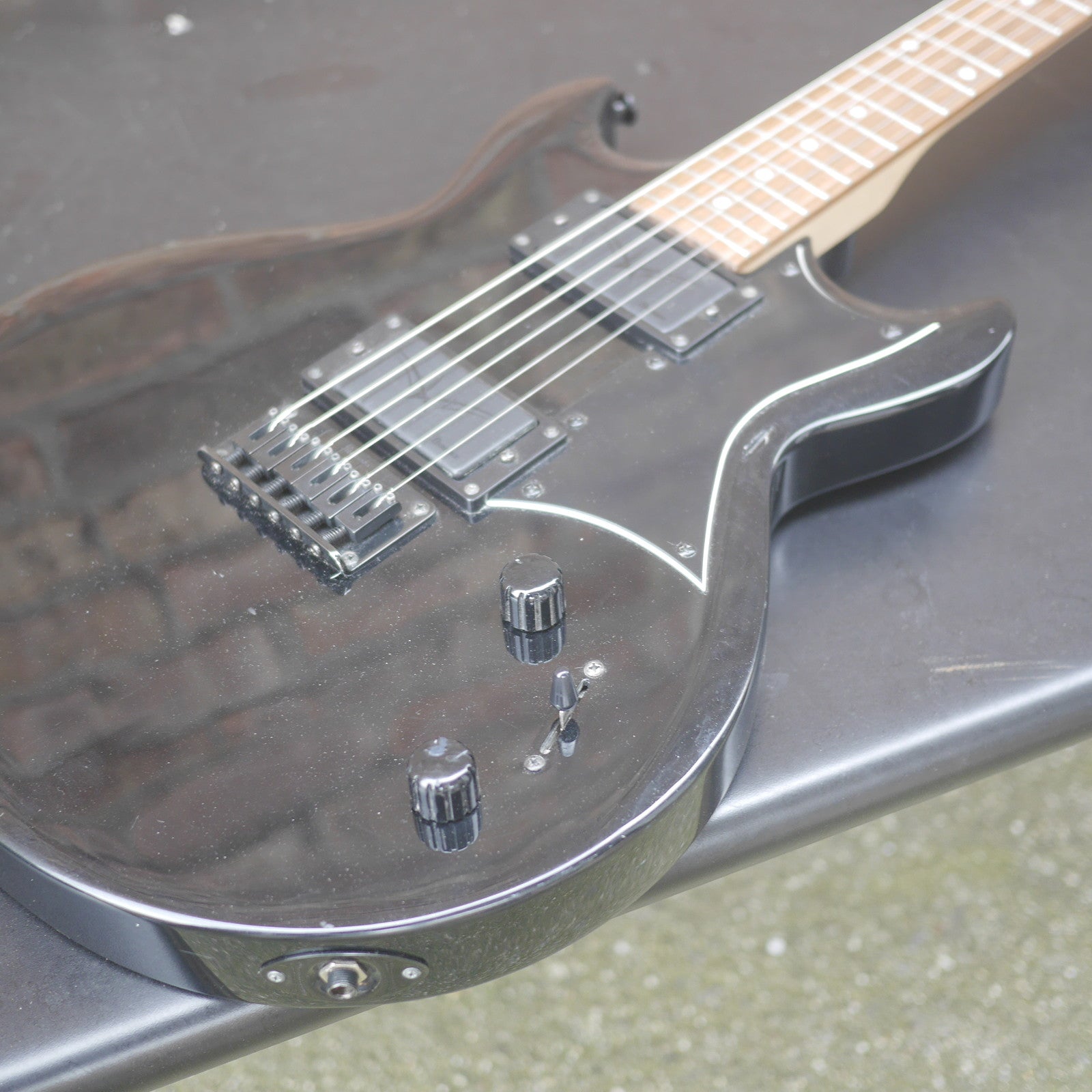 Ibanez GIO Double Cutaway Electric Guitar Black used