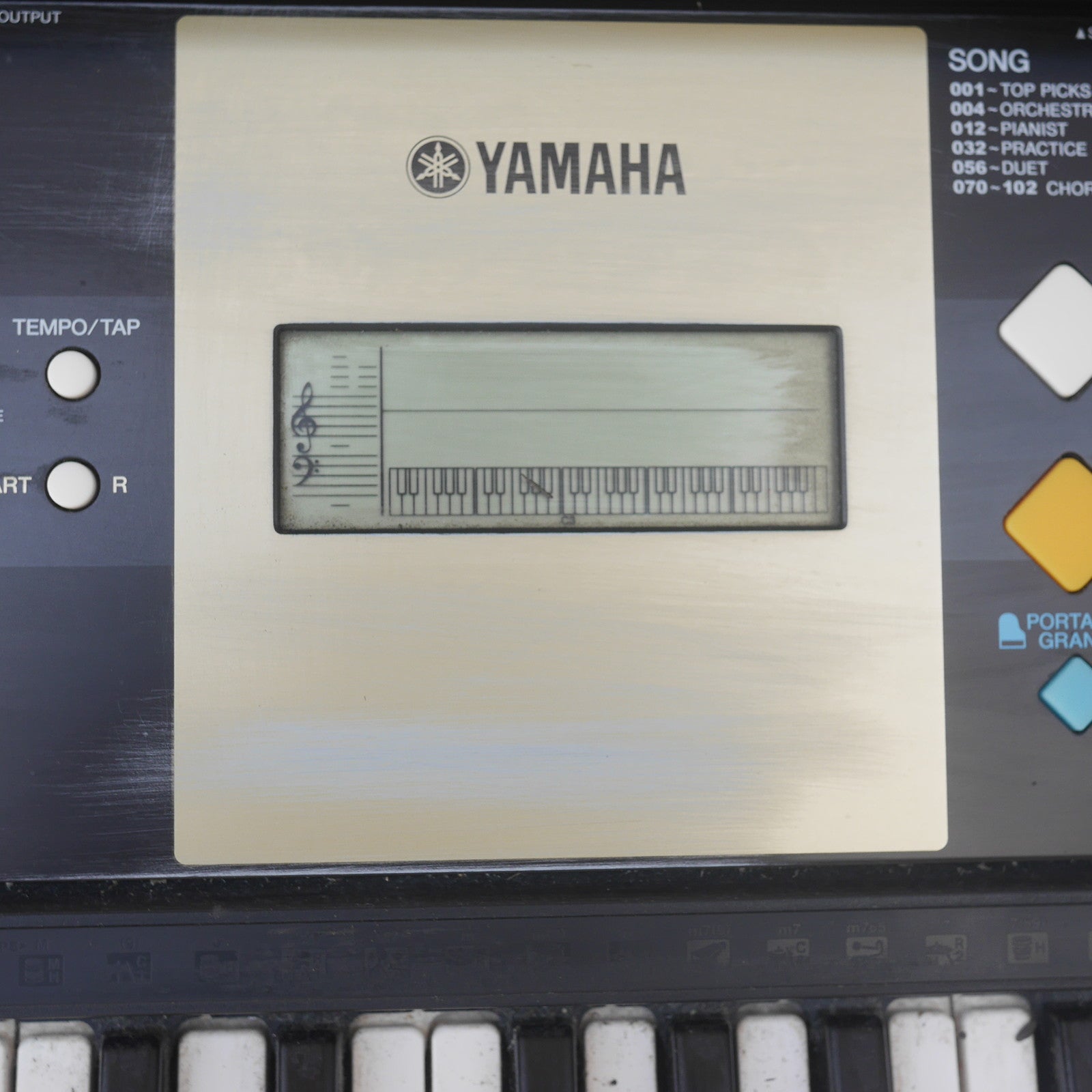 Yamaha YPT-220 Portable Keyboard with MIDI used