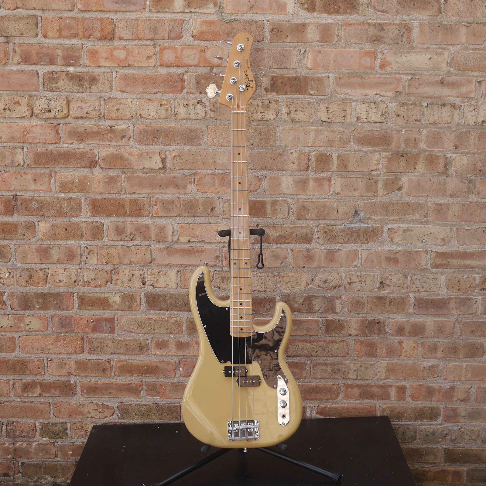 Tagima TW-66 Woodstock Series Tele P Bass Butterscotch Blackguard 4 String