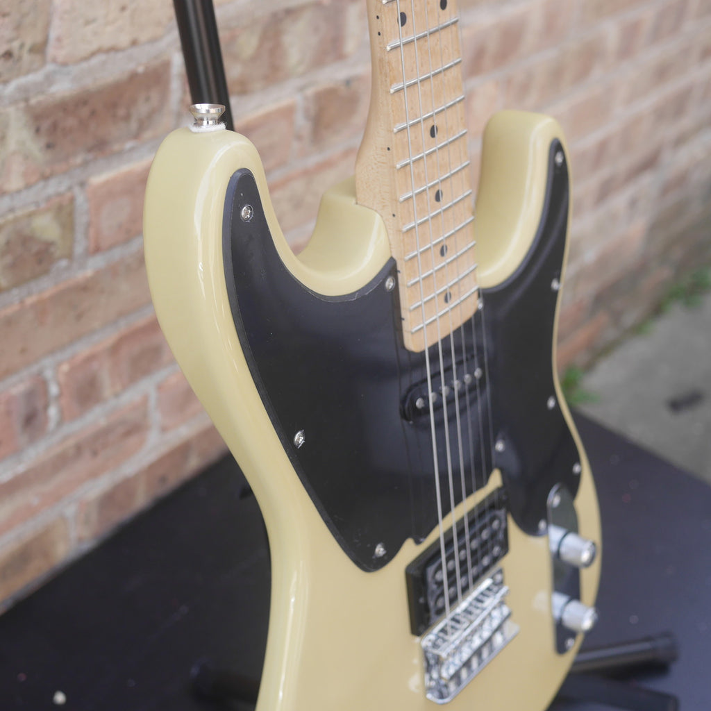 Fender Squier Strat '51 Rare Blonde Finish w/black PG 2005 Rare Like new