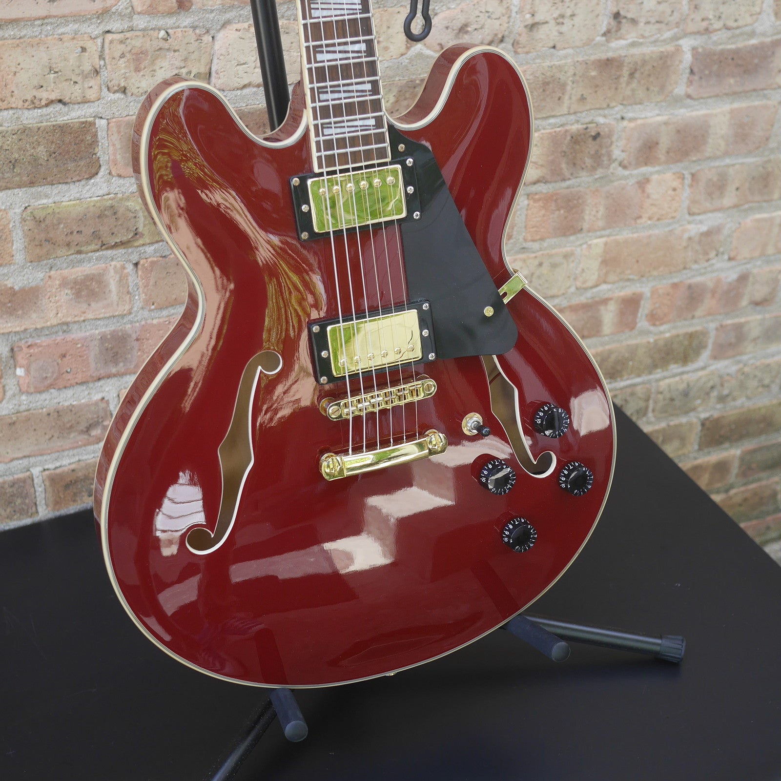Ventura 335 Style Electric Guitar, Wine Red, used