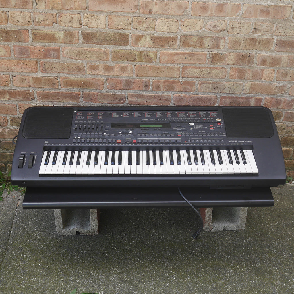 Yamaha Portatone Electronic Keyboard PSR-5700