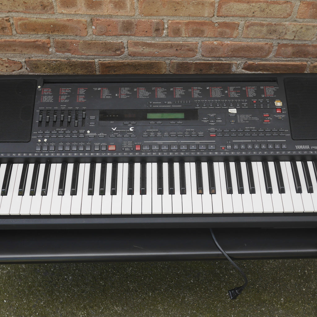 Yamaha Portatone Electronic Keyboard PSR-5700
