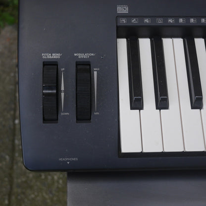 Yamaha Portatone Electronic Keyboard PSR-5700
