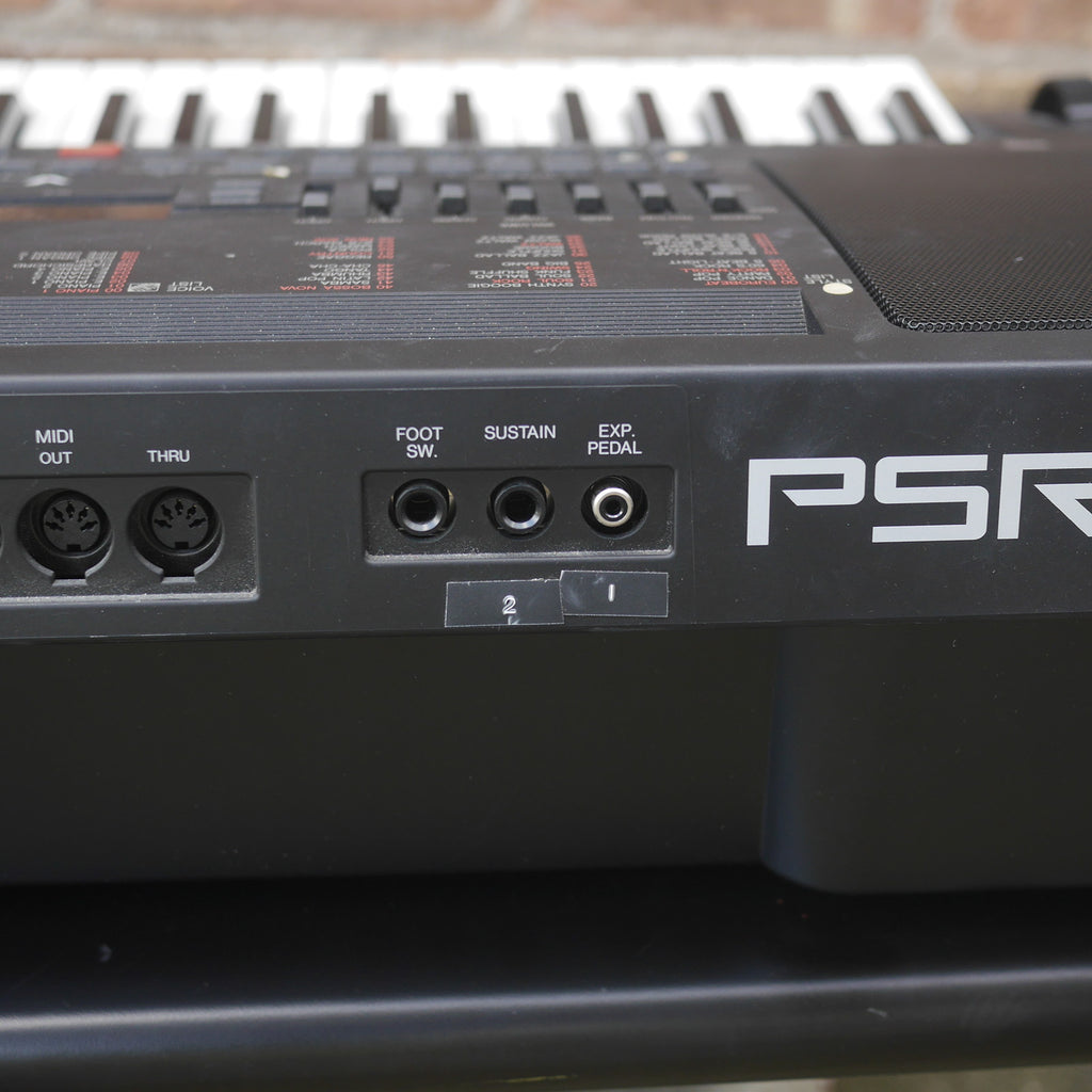 Yamaha Portatone Electronic Keyboard PSR-5700