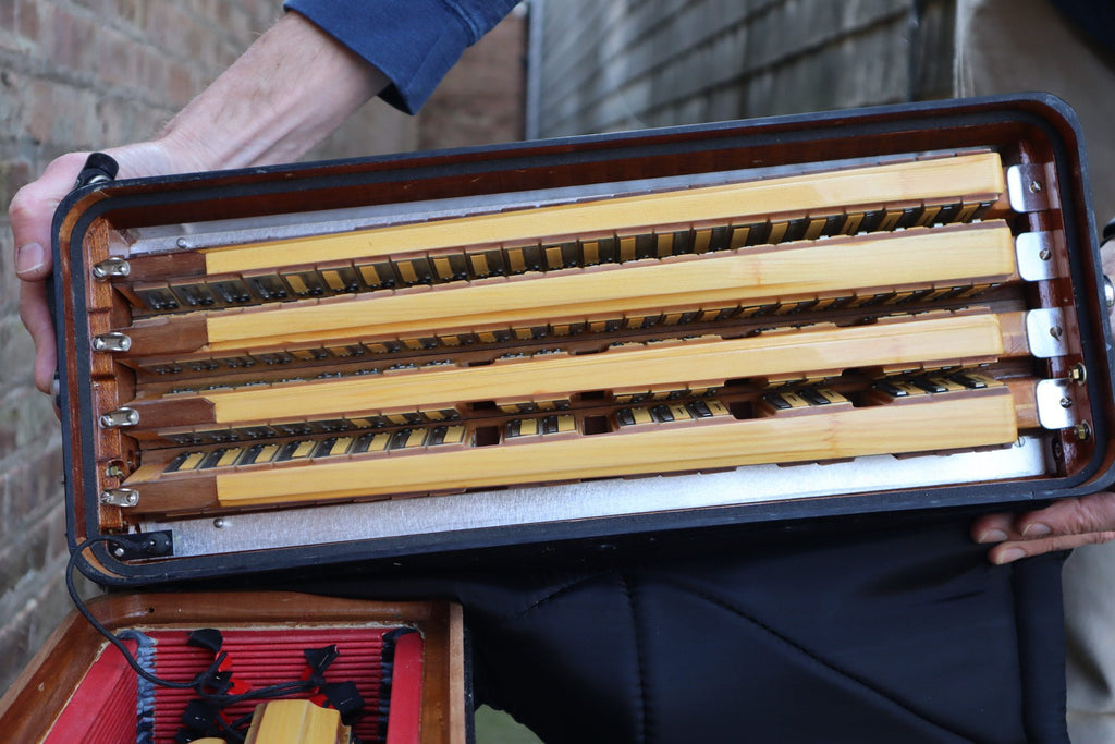 Philharmonic Accordion Model P116L Continental 1970