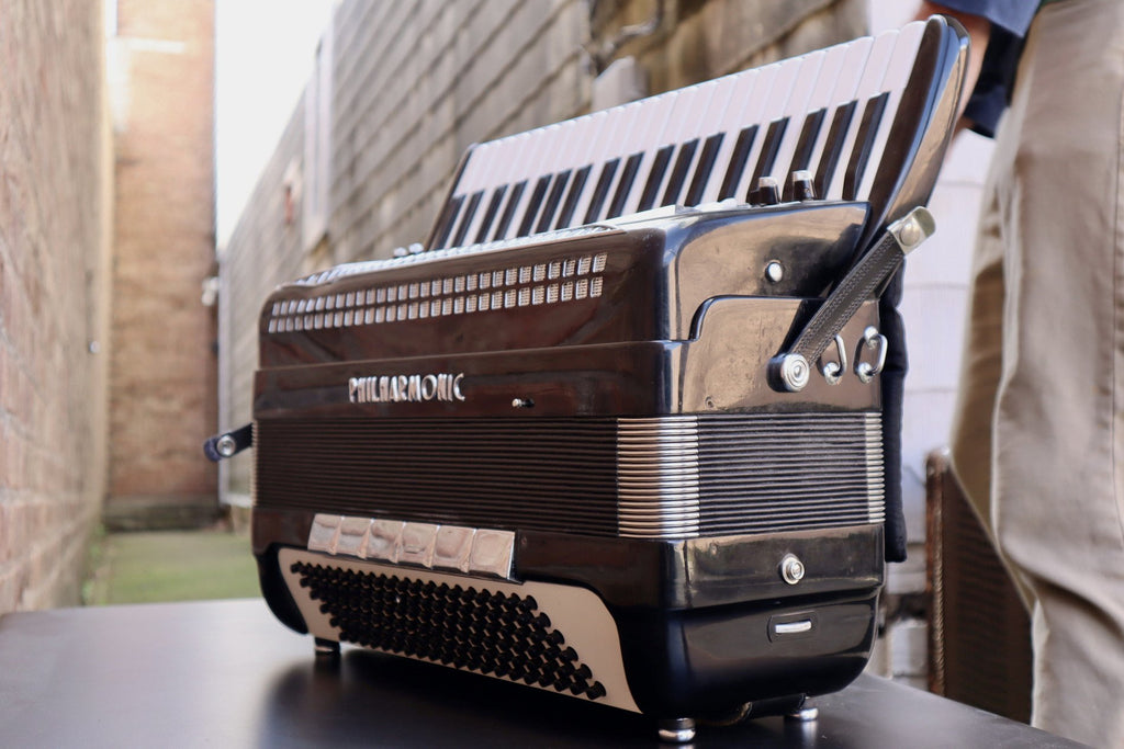 Philharmonic Accordion Model P116L Continental 1970