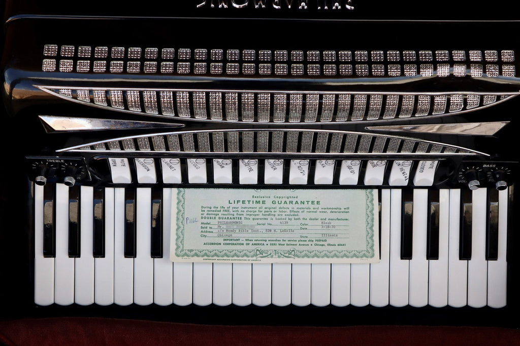 Philharmonic Accordion Model P116L Continental 1970