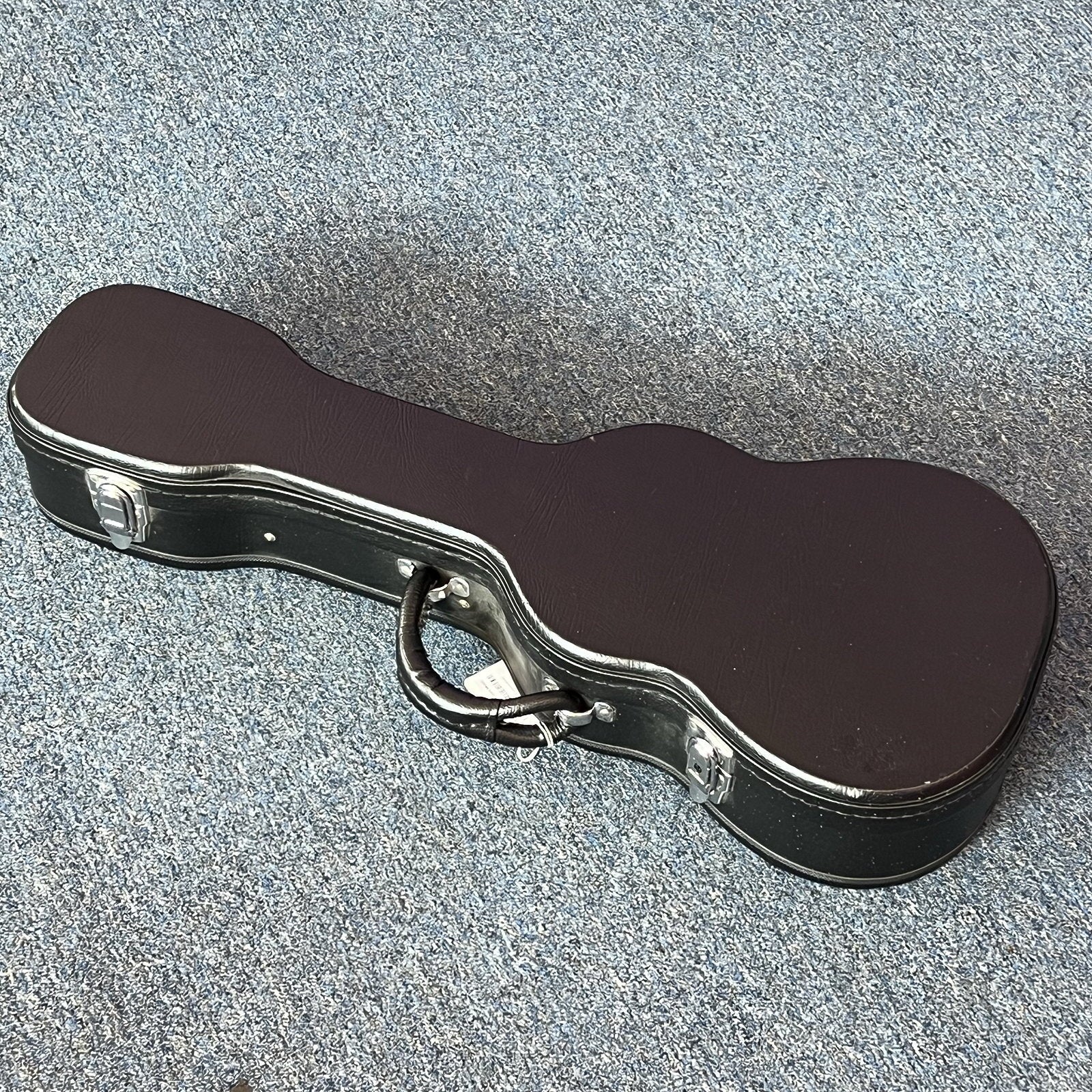 Pono MTDX Tenor Ukulele w/hard shell case