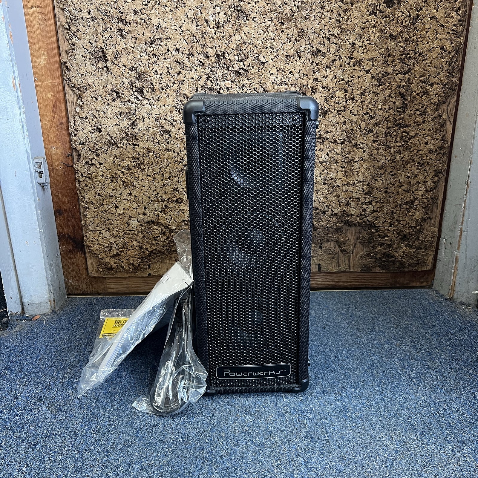Powerwerks PW50 Self-Contained 50 Watt Personal P.A. System with Powerlink