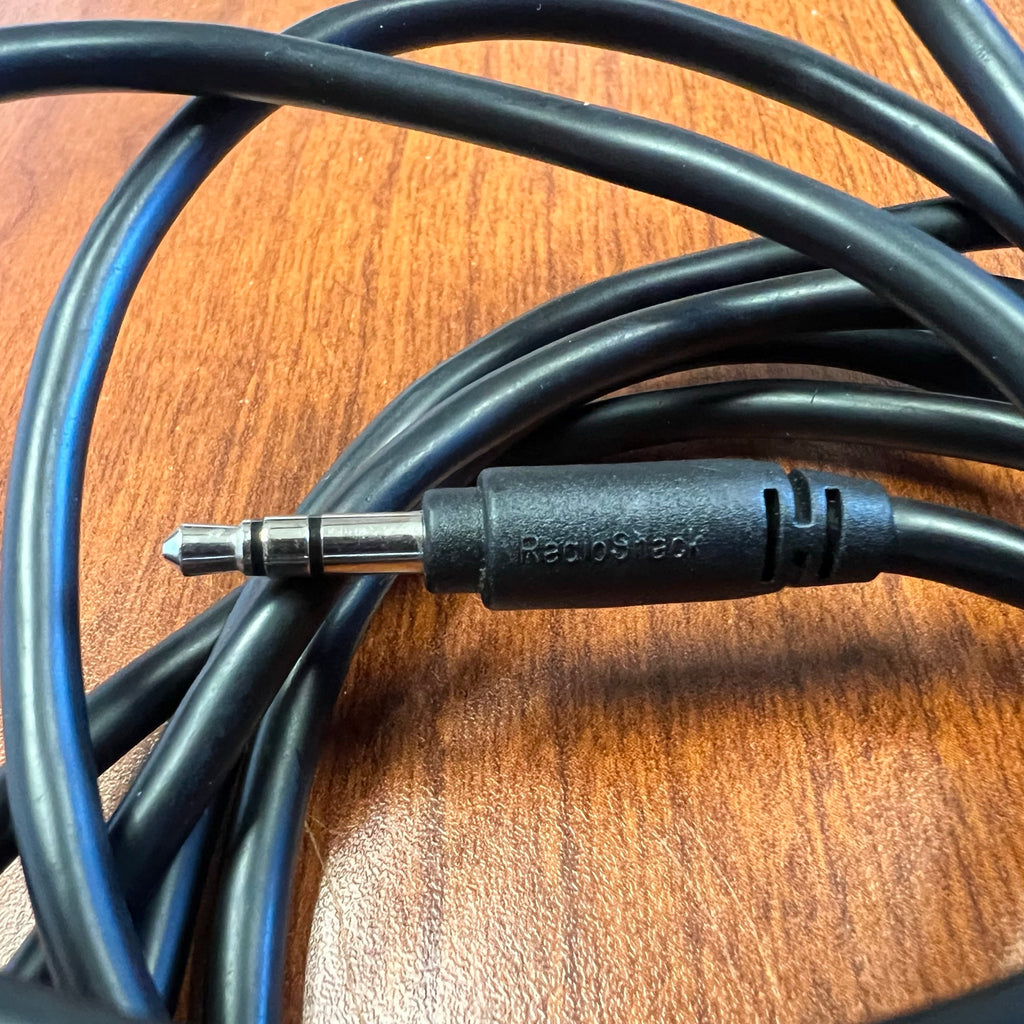 Radio Shack 6 ft. 3.5 mm Stereo Audio Male to Female Extension Cable