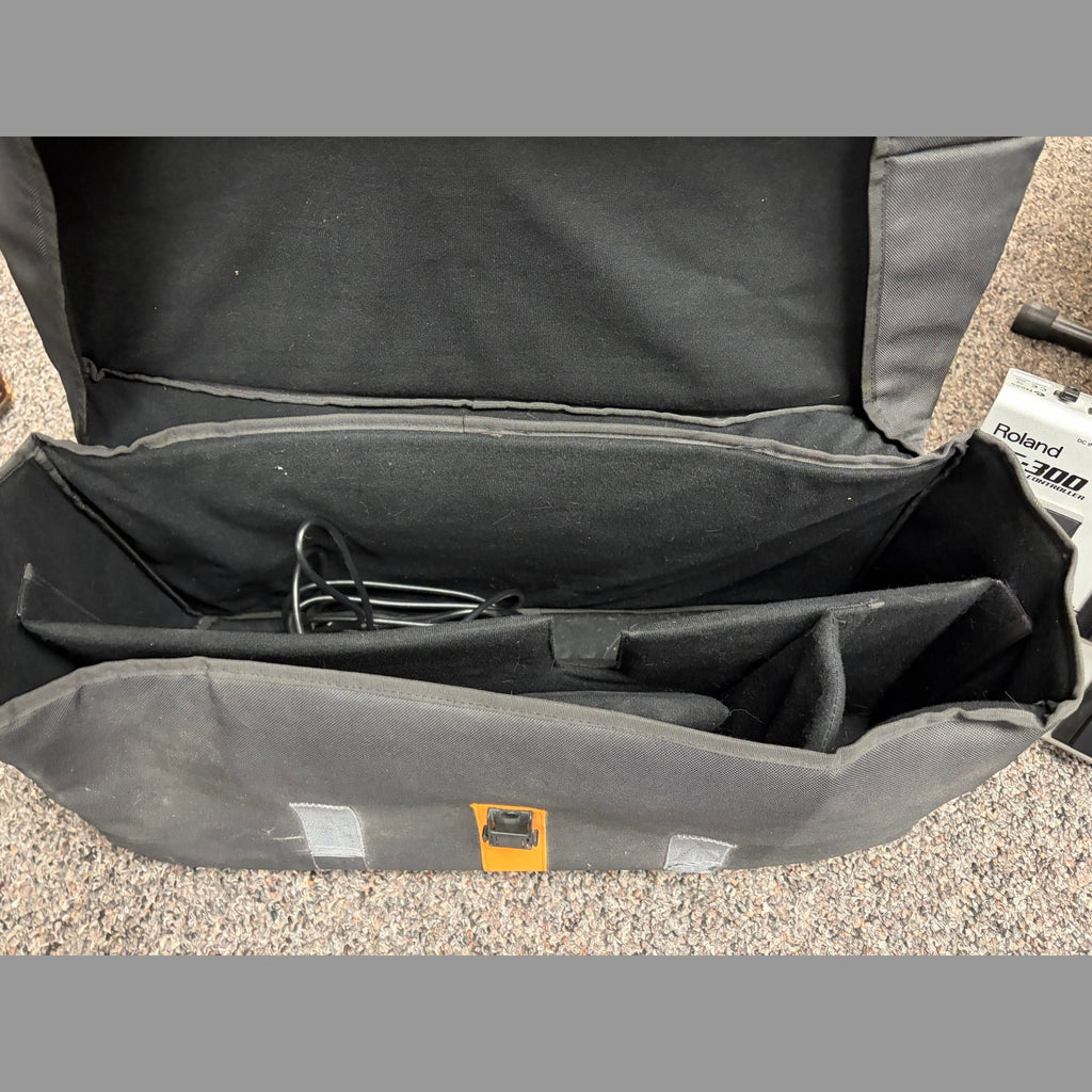 Roland FC-300 MIDI Footswitch Controller w/bag