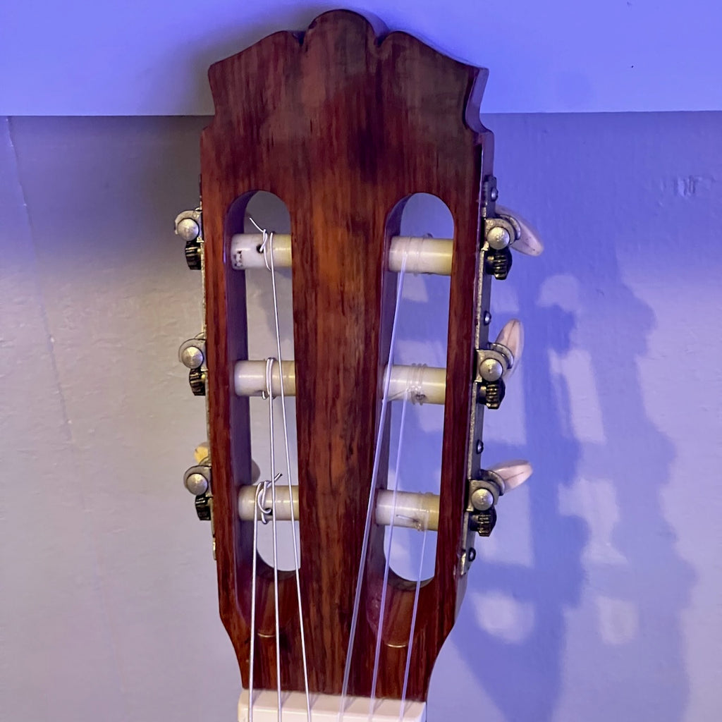 Silvertone Classical Guitar Model 12322000, Japan, Vintage
