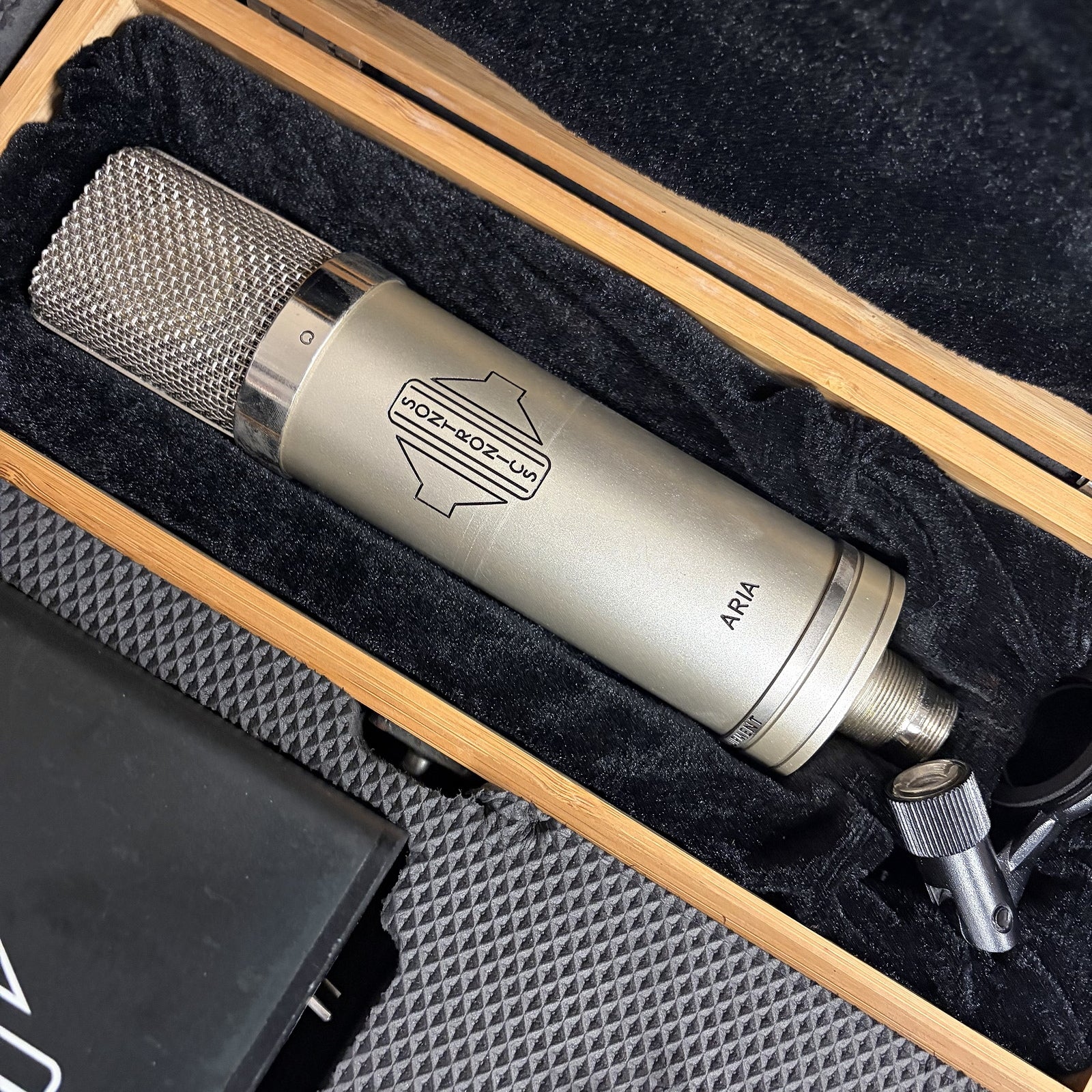 Sontronics ARIA Valve-Tube Condenser Microphone - Used