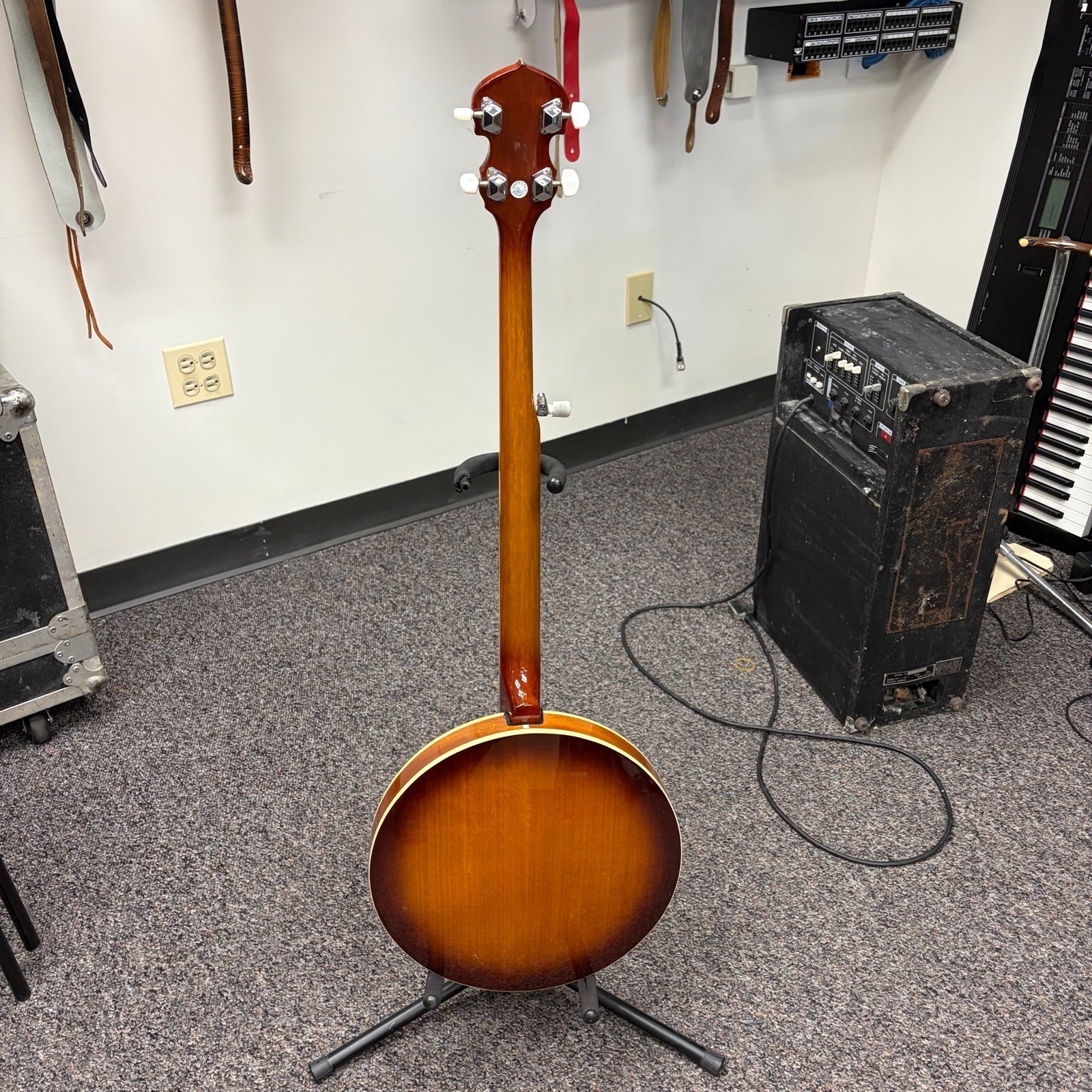 Washburn B-9 5-String Banjo w/pickup, Used
