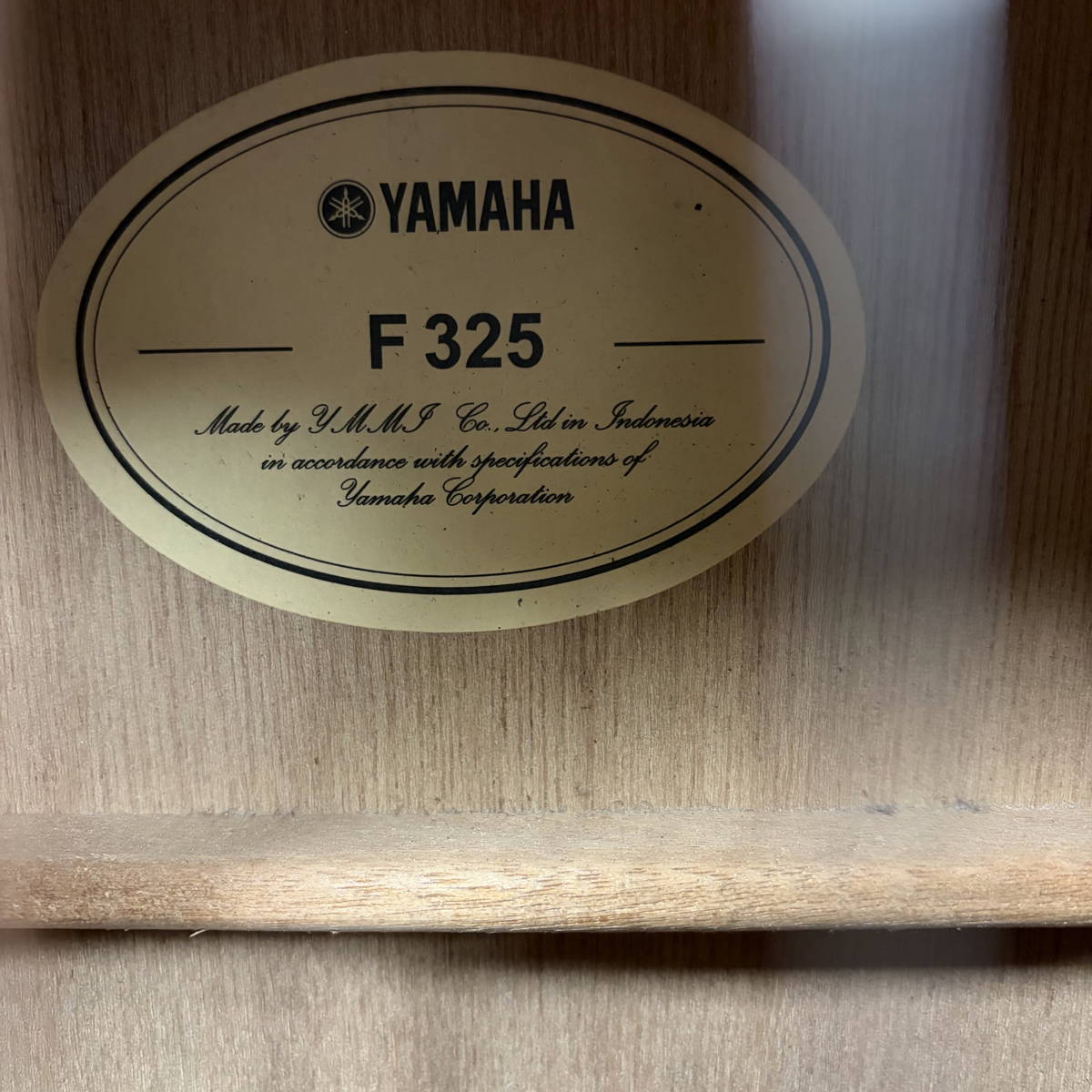 Yamaha F325 Acoustic Guitar Used