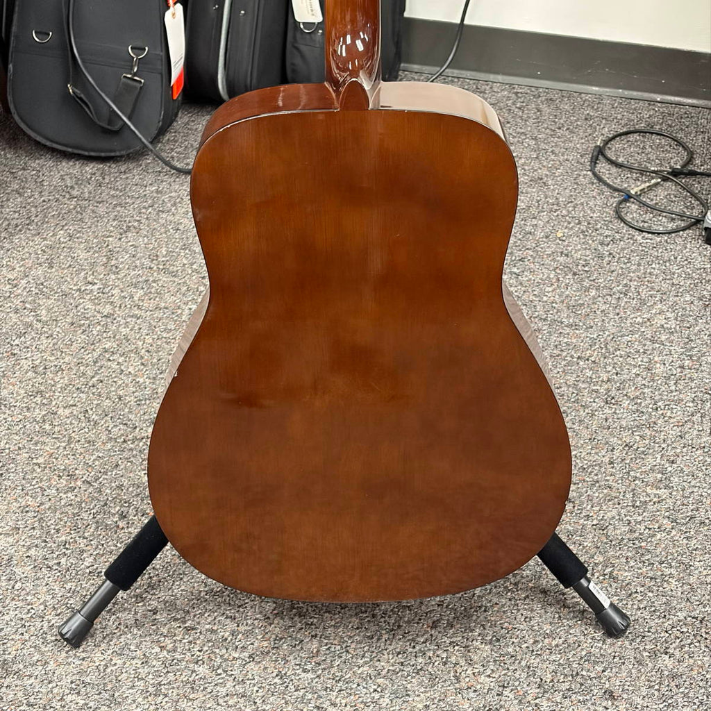Yamaha F325 Acoustic Guitar Used