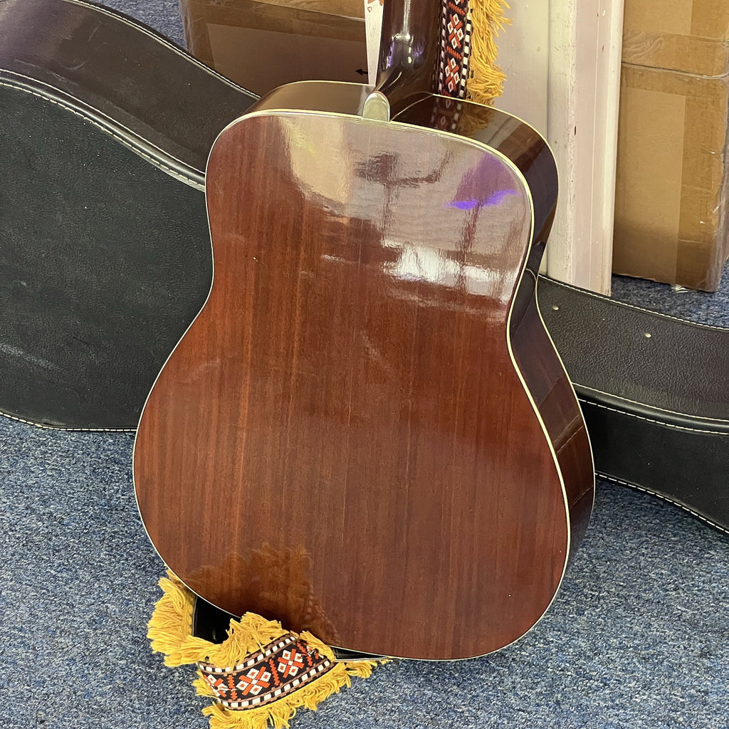 Yamaha FG-160 Acoustic Guitar - Used - w/case, strap, capo