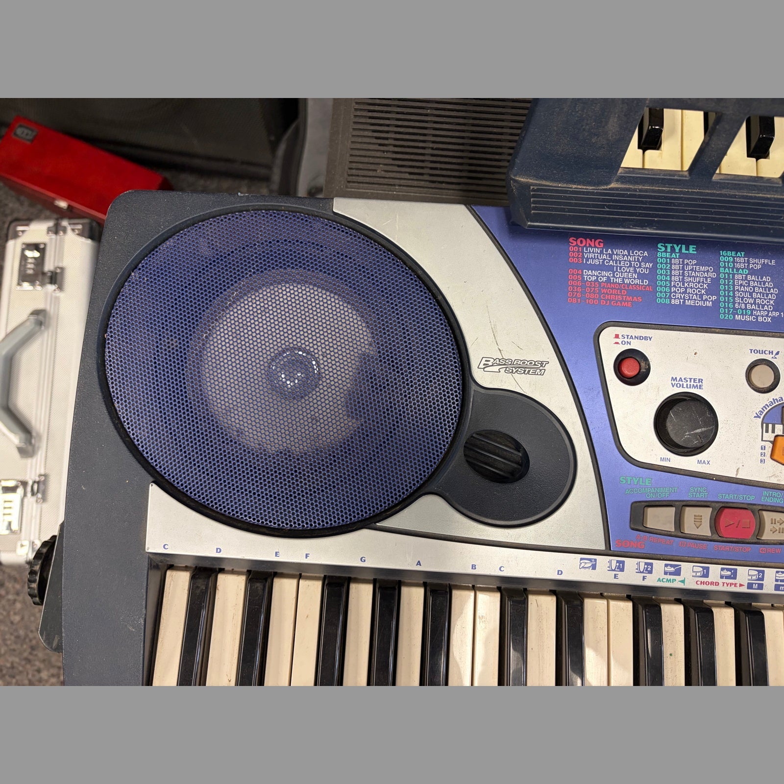 Yamaha PSR-260 61-Key MIDI Portable Keyboard - Used