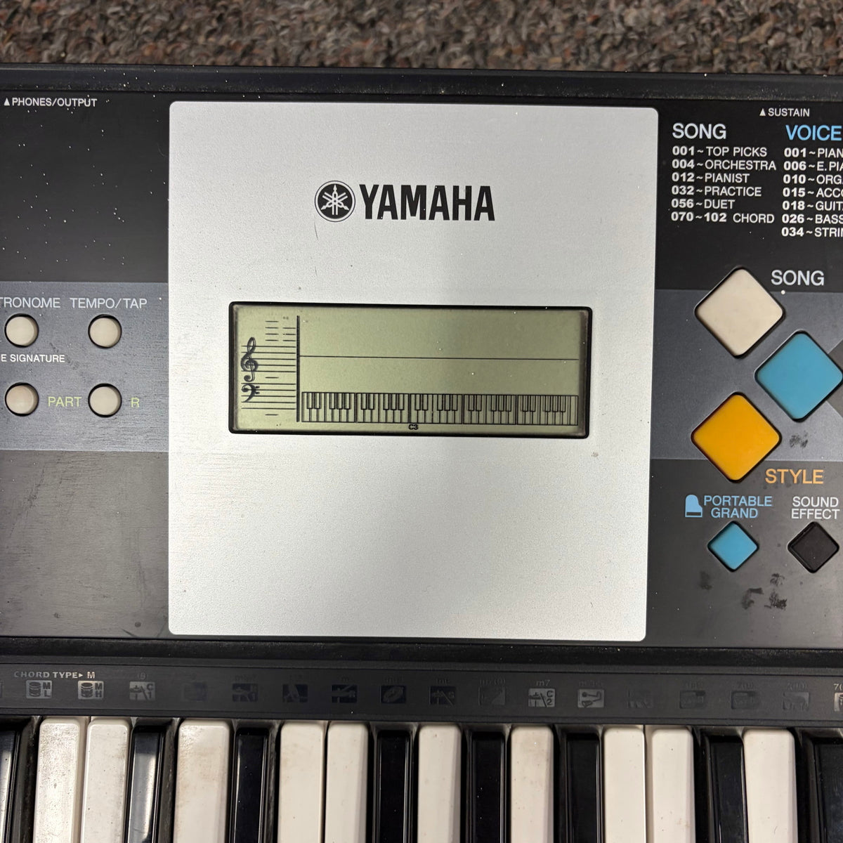 Yamaha PSR-E223 Portable Keyboard - Used