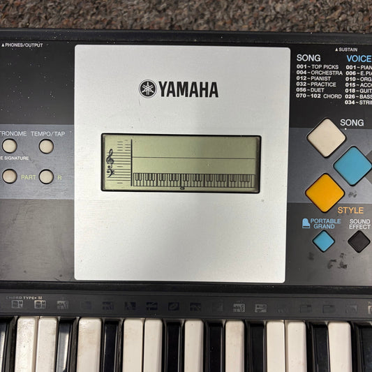 Yamaha PSR-E223 Portable Keyboard - Used
