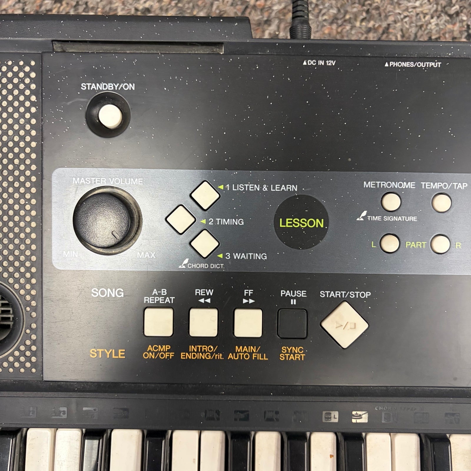 Yamaha PSR-E223 Entry-Level Portable Keyboard
