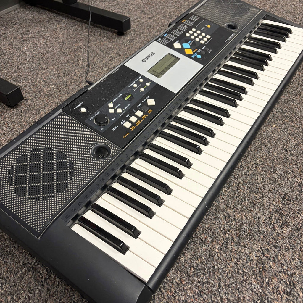 Yamaha PSR-E223 Entry-Level Portable Keyboard