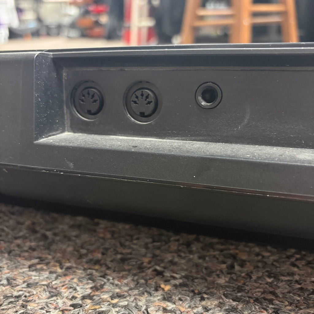 Yamaha PSR-E223 Entry-Level Portable Keyboard