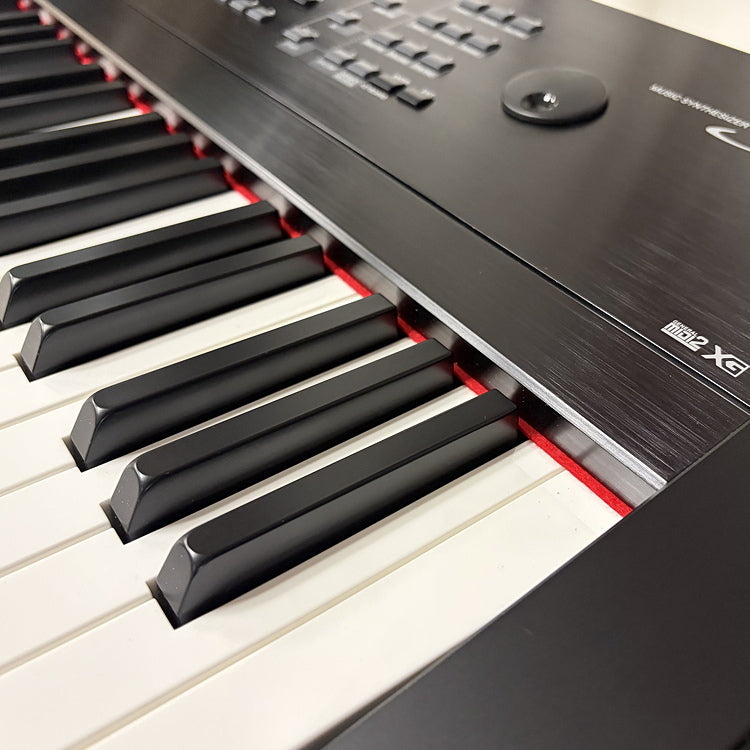Yamaha S08 Digital Stage Piano Synthesizer 88 Weighted Keys