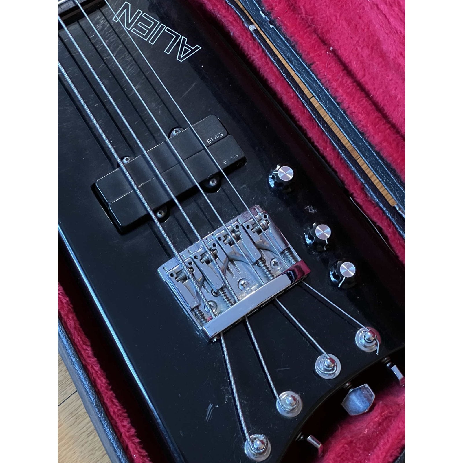 Hondo Alien Headless Electric Bass Guitar 1980s