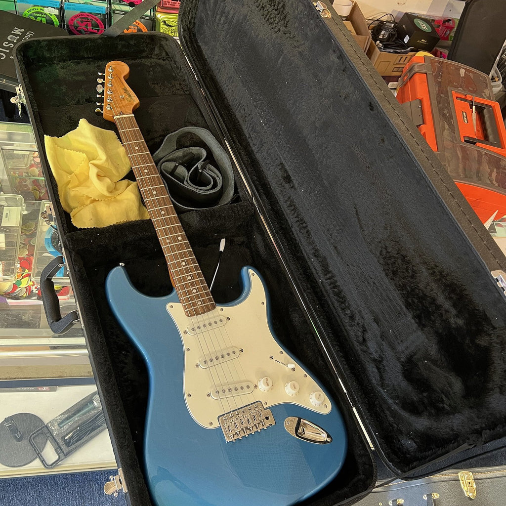 Squier by Fender Classic Vibe '60s Stratocaster Lake Placid Blue Excellent