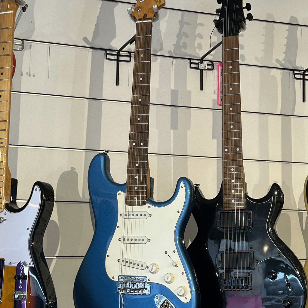 Squier by Fender Classic Vibe '60s Stratocaster Lake Placid Blue Excellent