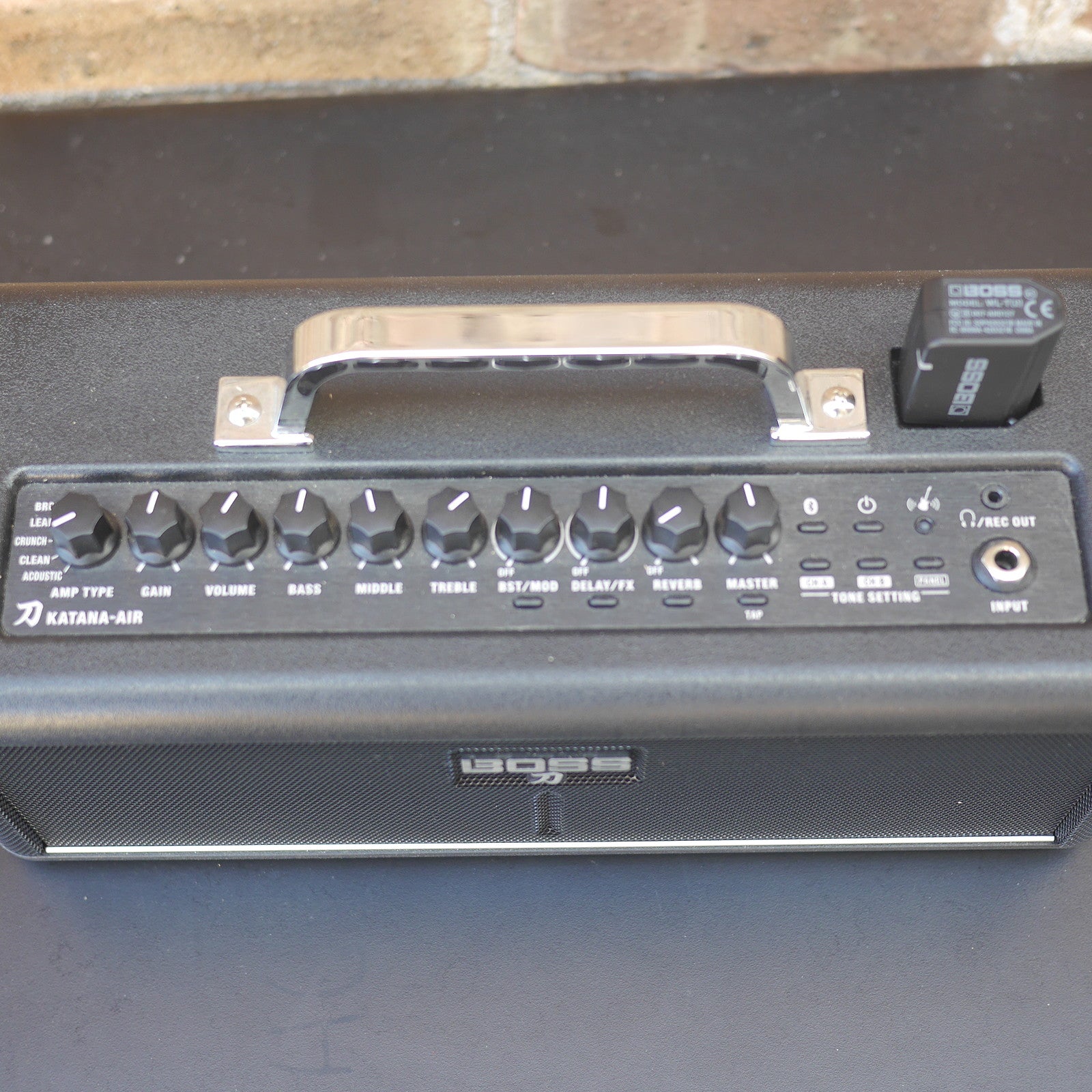 Boss Katana-Air Wireless Guitar Amp, 20/30 Watts, Battery Power