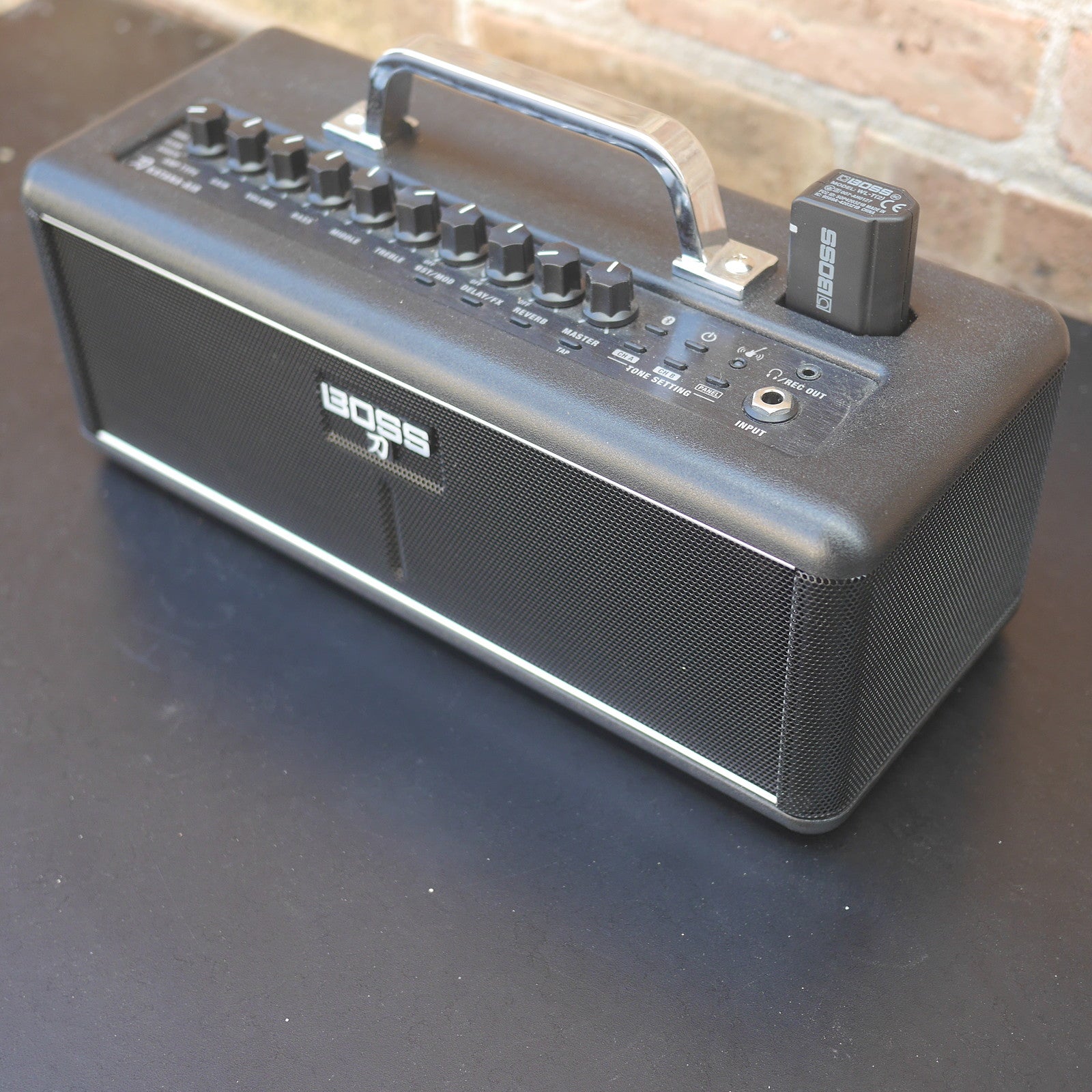 Boss Katana-Air Wireless Guitar Amp, 20/30 Watts, Battery Power
