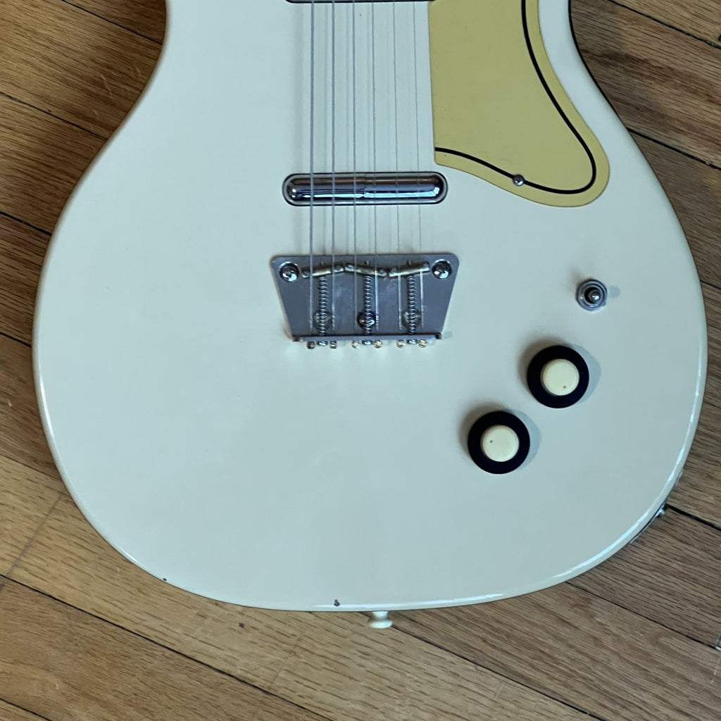 Danelectro 56 U2 Reissue Singlecut Solid Body Electric Guitar cream color used 1990s