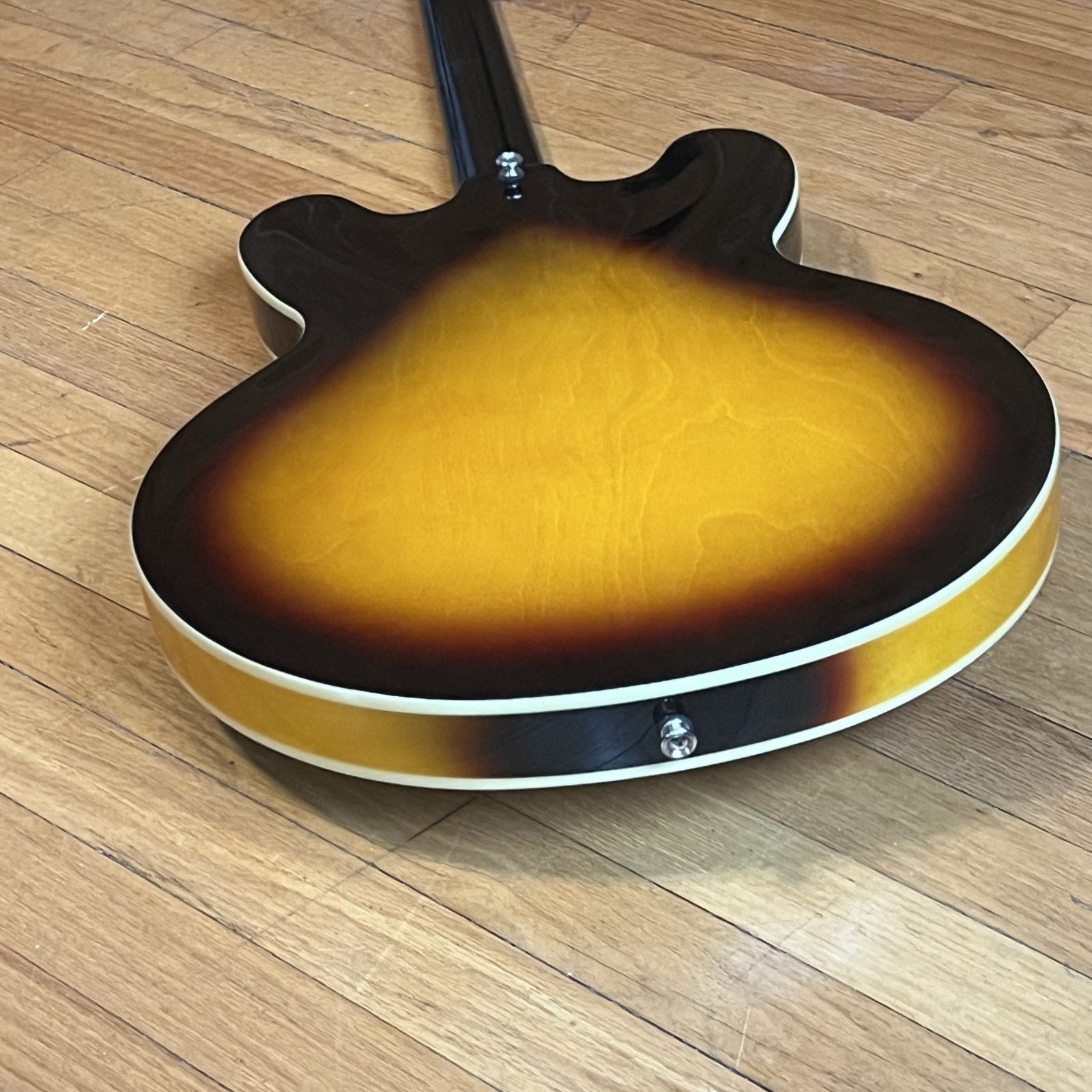 Epiphone ES-335 PRO VS Semi Hollow Body Electric Guitar Sunburst 2018