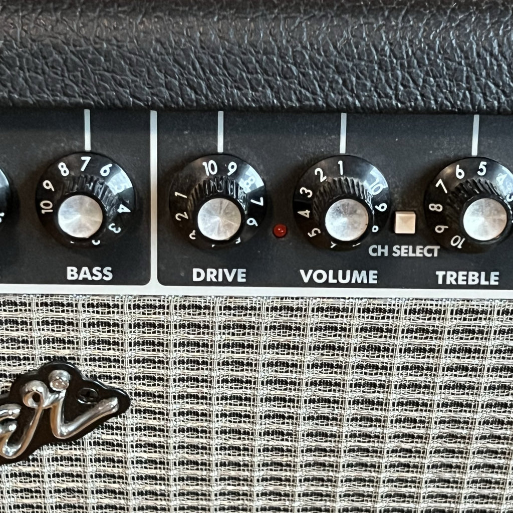 Fender Princeton 65 2-Channel 65-Watt 1x12" Solid State Guitar Combo 1999 - 2002 used