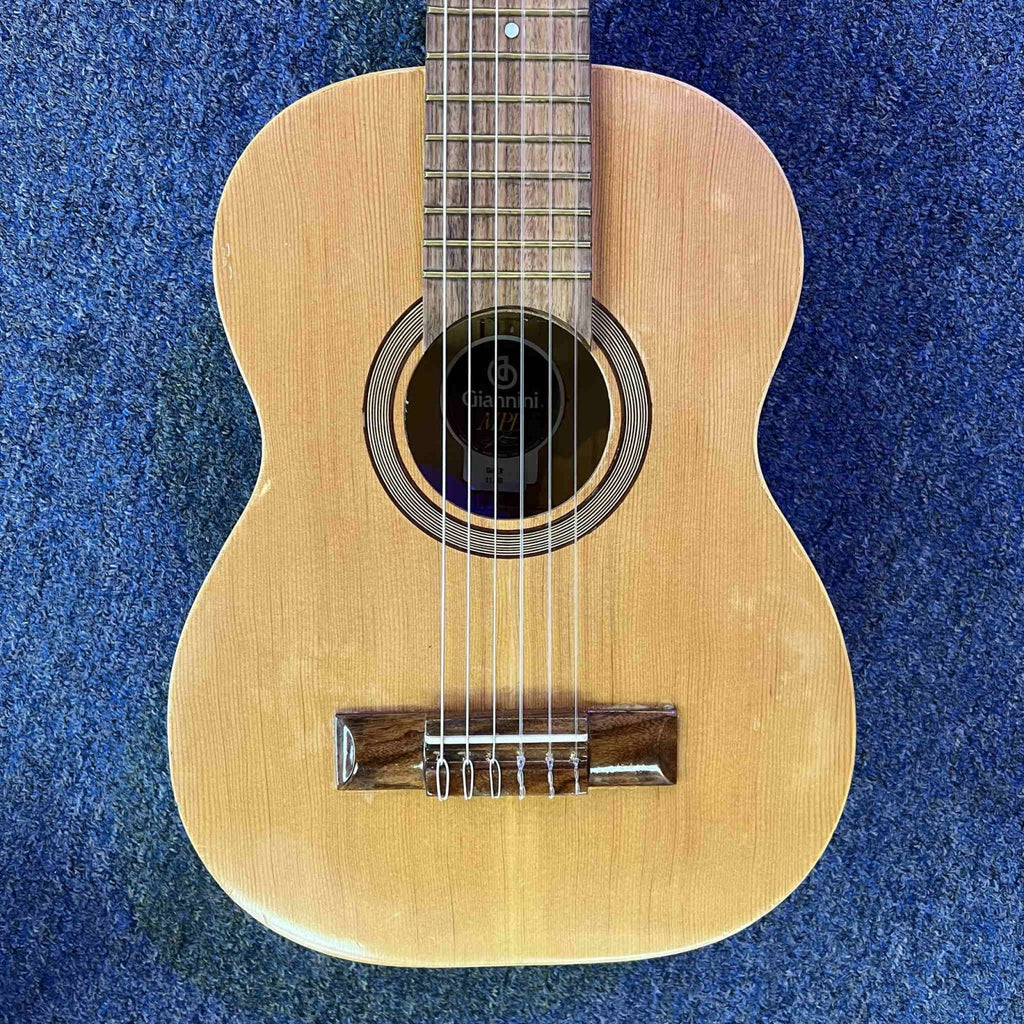 Giannini MPB GWNER Travel Classical Guitar Used