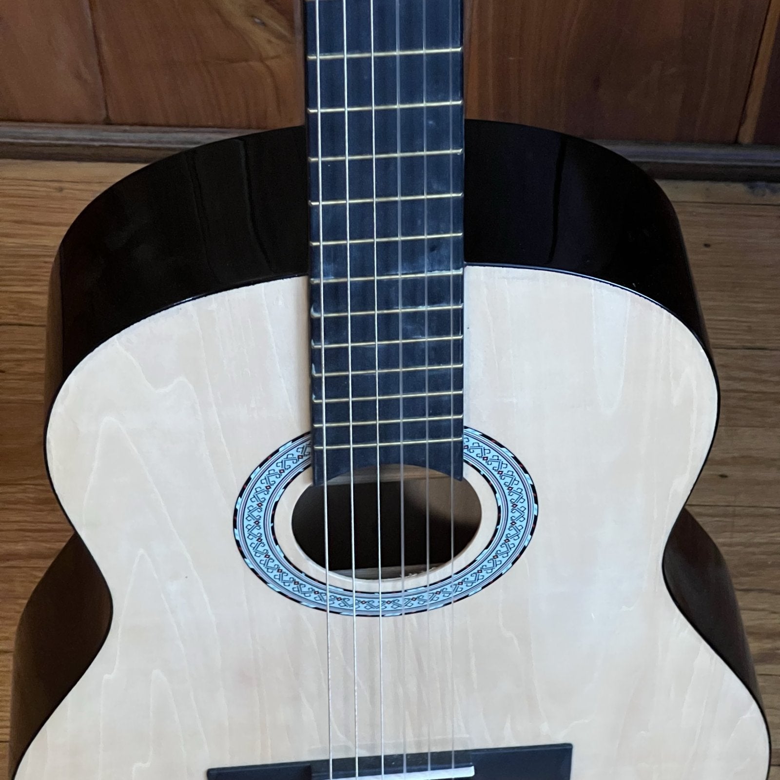 Huntington Classical Acoustic Guitar (Nylon String) used