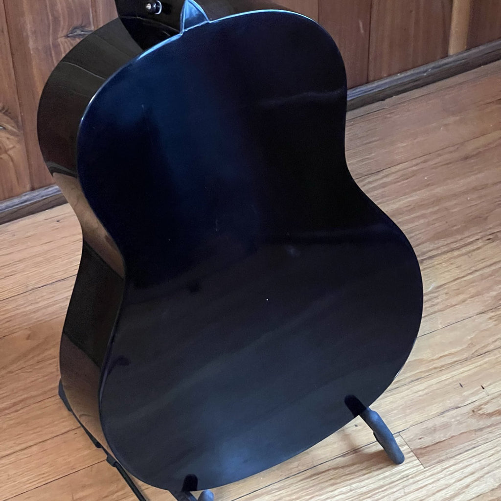 Huntington Classical Acoustic Guitar (Nylon String) used