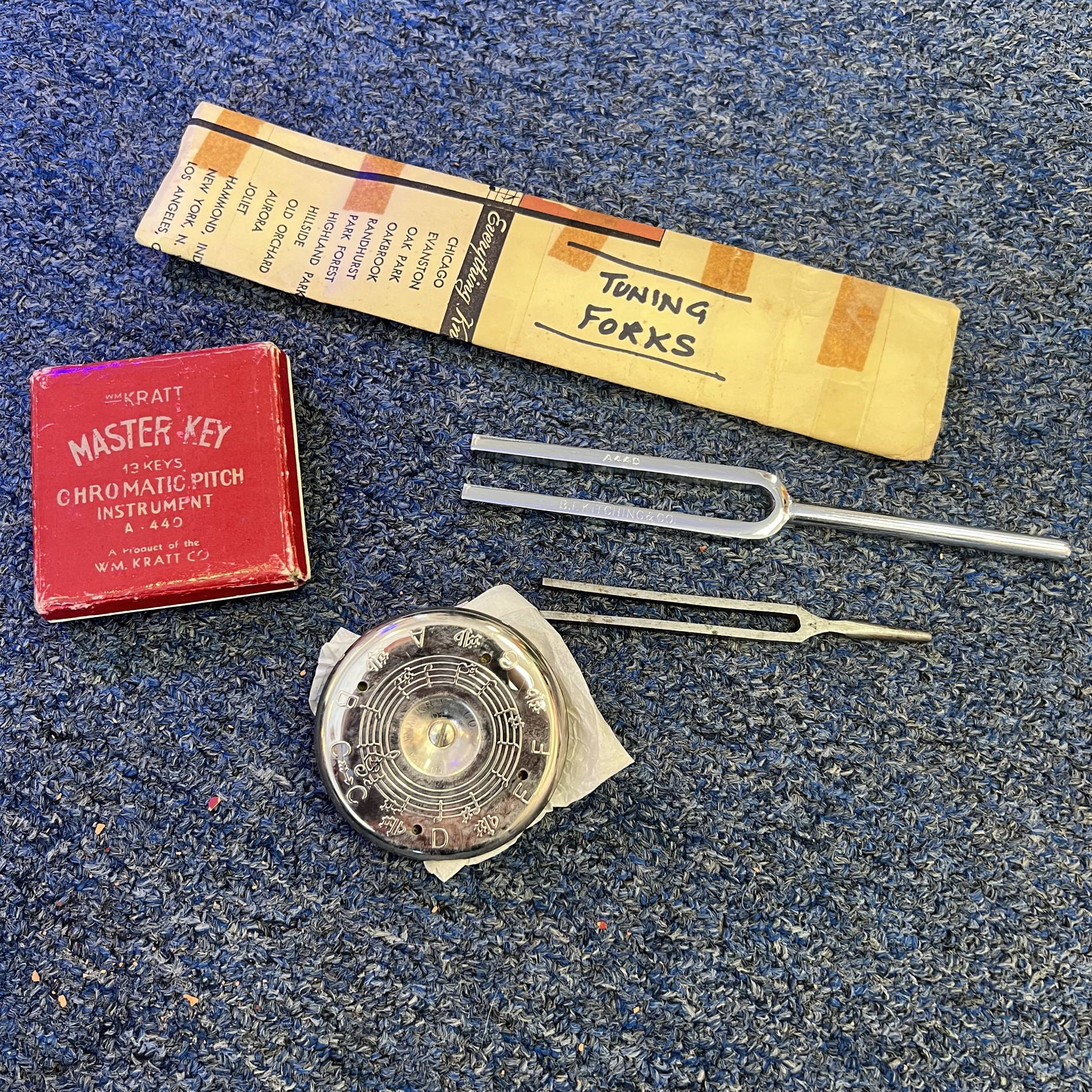 Vintage Kratt MK-2 Chromatic Pitch Pipe  plus 2 tuning forks