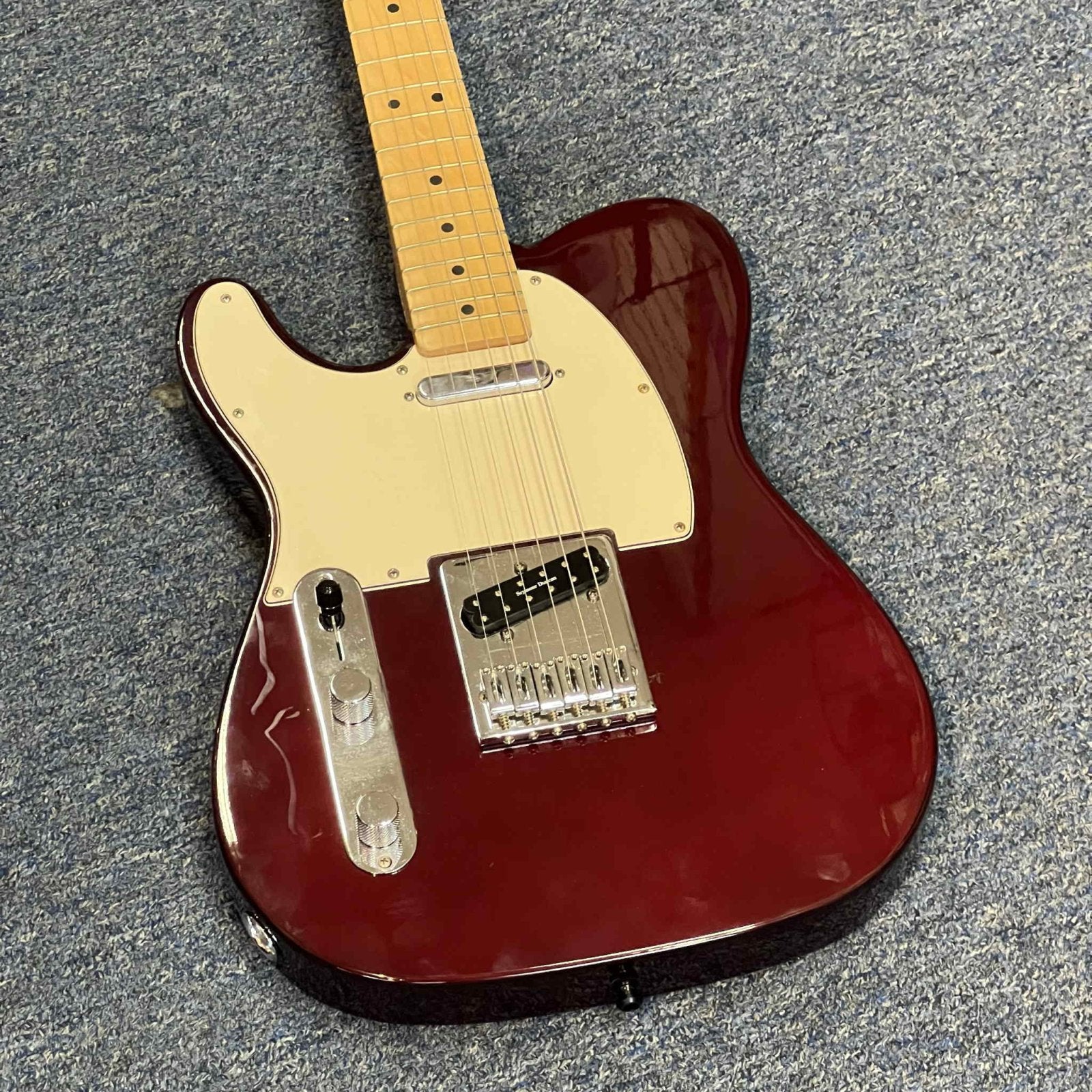 Fender Telecaster Left-Handed Midnight Wine 2003-2004 w/case (used)
