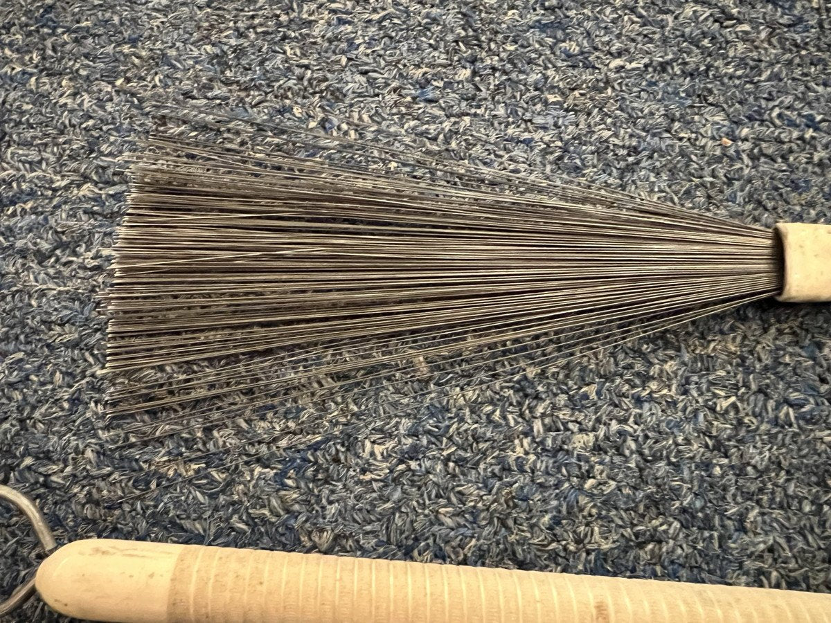Ludwig Drum Wire Brushes retractable Vintage