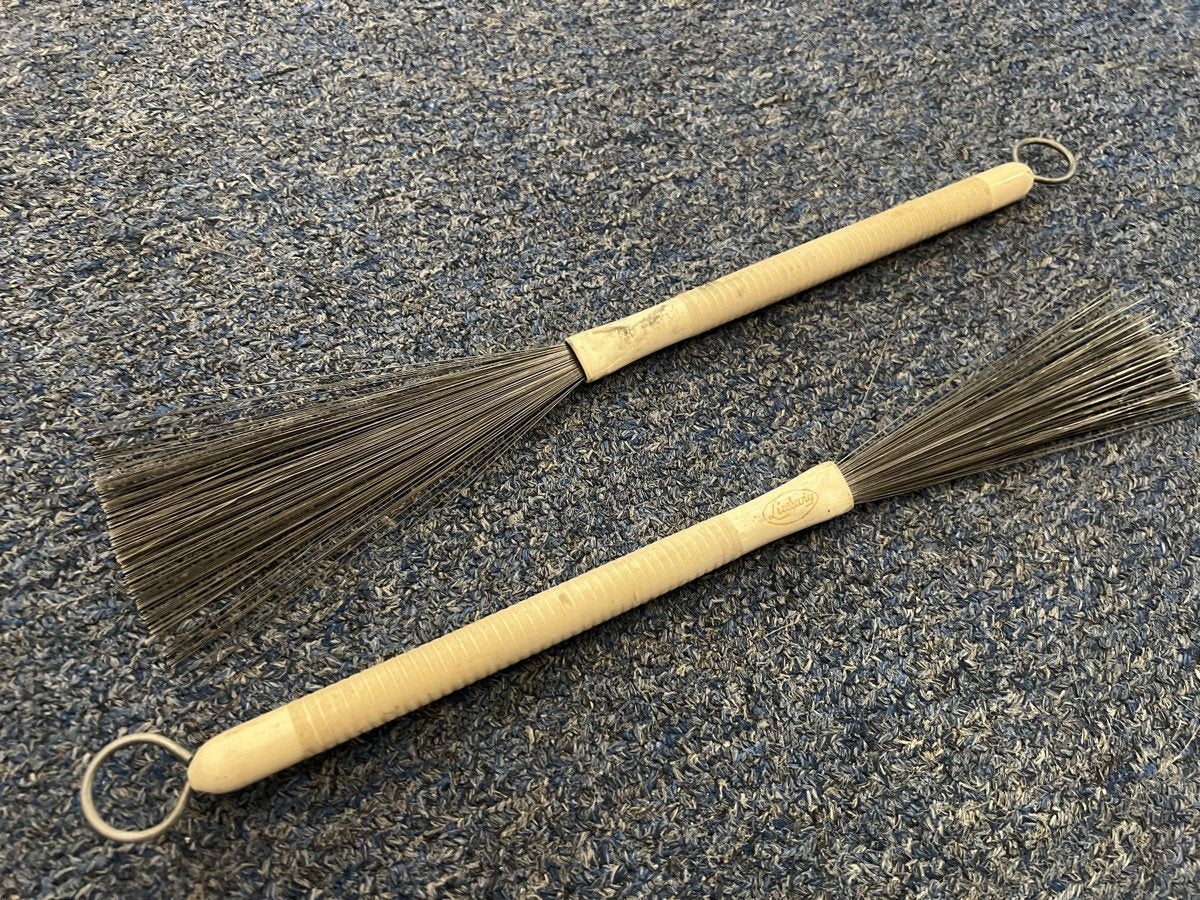 Ludwig Drum Wire Brushes retractable Vintage