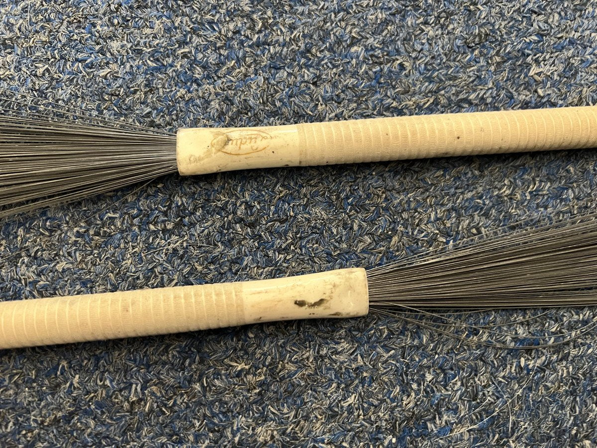 Ludwig Drum Wire Brushes retractable Vintage