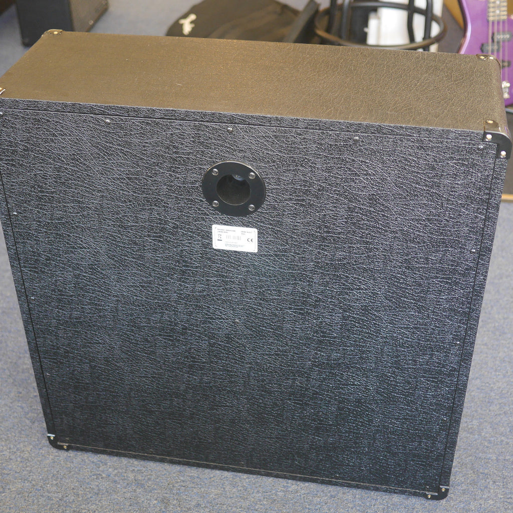 Marshall MX412AR 240-watt 4x12" Angled Extension Cabinet Mint